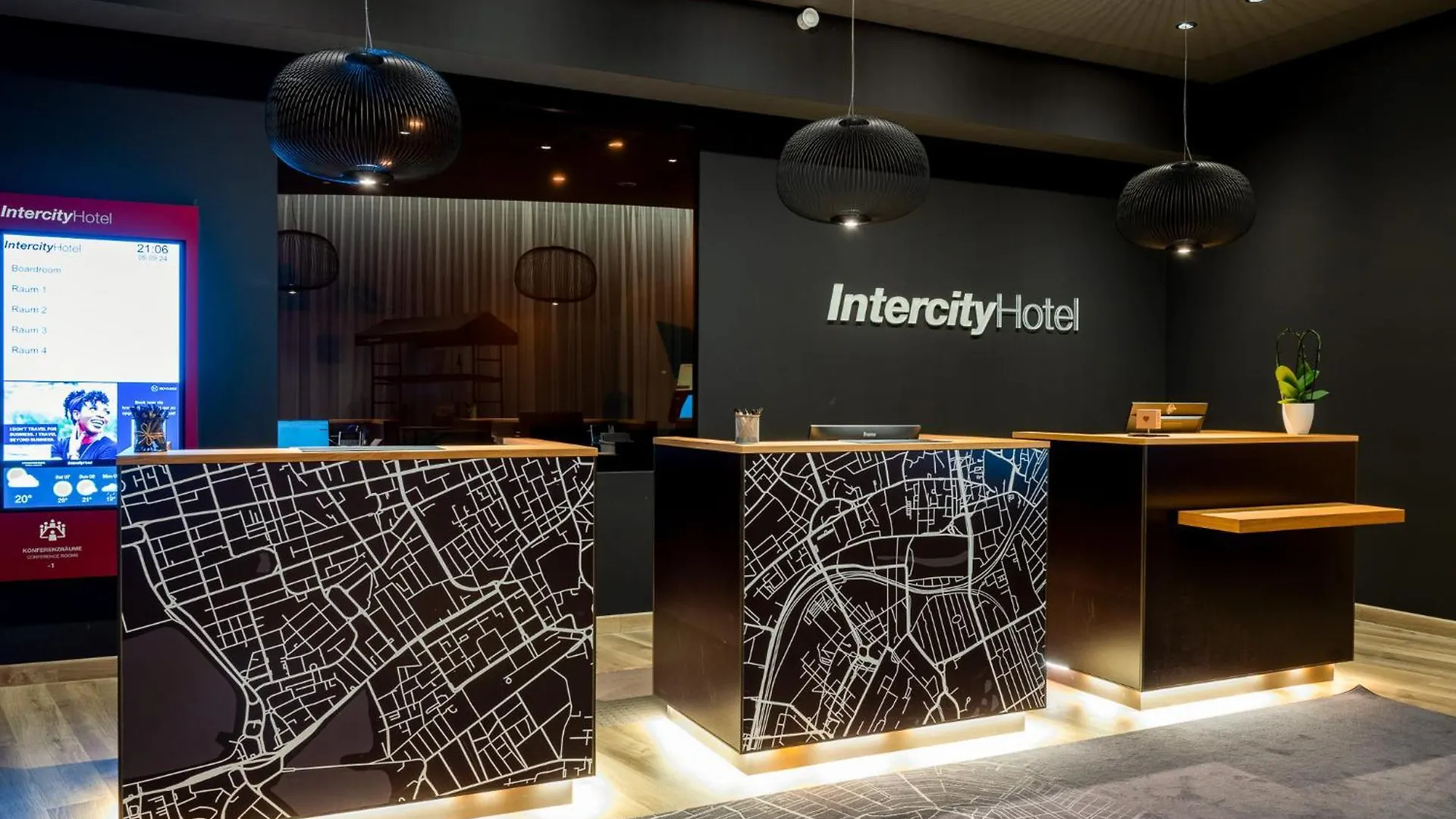 Intercityhotel Heidelberg 4*,